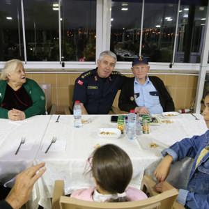 Yaşlılar Gününde Huzurevi Sakinleri İle Bir Araya Geldik - fotoğraf 6