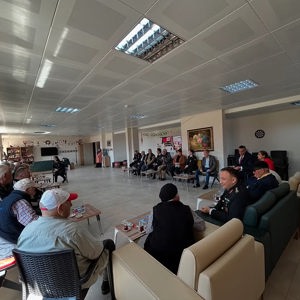 İl Jandarma Komutan Yardımcımız Sayın Albay Adem KAYA ve İl Müdürümüz Sayın Emine BÖÇKÜN, Karesi Huzurevi YBRM Müdürlüğümüzde düzenlenen etkinliğe katılım sağladı. - fotoğraf 5