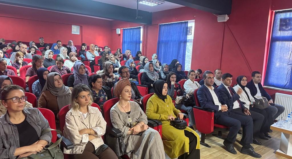 “Aile İçi İletişim Atölyesi” Programı Gerçekleştirildi