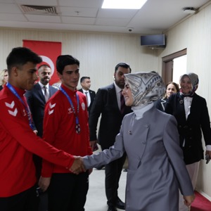 Bakanımız Göktaş, devlet korumasındaki gençlerin kamu kurumlarına yerleştirilmesi töreninde konuştu - fotoğraf 7