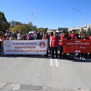 Kırşehir'de "Dünya Yaşlılar ve Yürüyüş Günü" Coşkusu - fotoğraf 1