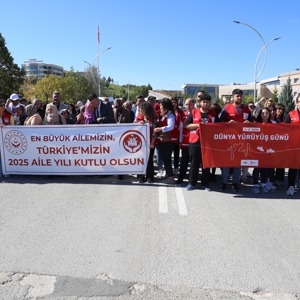 Kırşehir'de "Dünya Yaşlılar ve Yürüyüş Günü" Coşkusu - fotoğraf 4
