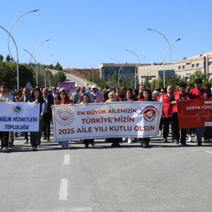 Kırşehir'de "Dünya Yaşlılar ve Yürüyüş Günü" Coşkusu - fotoğraf 10