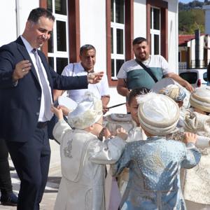 Çocuk Evleri Koordinasyon Merkezi Müdürlüğümüzde Korunma Altında Bulunan Çocuklarımızın Sünnet Programı - fotoğraf 2