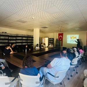 II. ULUSAL OTİZM EYLEM PLANI KAPSAMINDA AFET BİLİNCİ EĞİTİMİ DÜZENLENDİ - fotoğraf 1