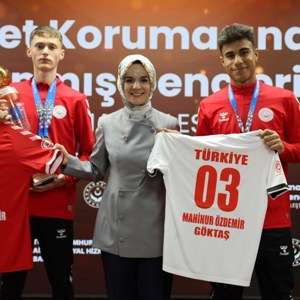 Bakanımız Göktaş, devlet korumasındaki gençlerin kamu kurumlarına yerleştirilmesi töreninde konuştu - fotoğraf 5