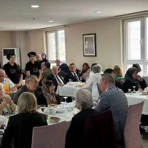 Gazilerimizle Öğretmen Evinde Yemek Programında Bir Araya Gelindi. - fotoğraf 5