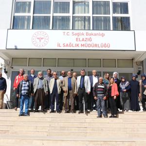 1 Ekim Dünya Yaşlılar Günü kapsamında; Elazığ İl Sağlık Müdürlüğü kıymetli büyüklerimizi ağırlayarak etkinlik düzenlediler.  - fotoğraf 3