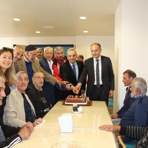 1 Ekim Dünya Yaşlılar Günü kapsamında; Elazığ İl Sağlık Müdürlüğü kıymetli büyüklerimizi ağırlayarak etkinlik düzenlediler.  - fotoğraf 1