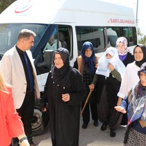 1 Ekim Dünya Yaşlılar Günü kapsamında; Elazığ İl Sağlık Müdürlüğü kıymetli büyüklerimizi ağırlayarak etkinlik düzenlediler.  - fotoğraf 8