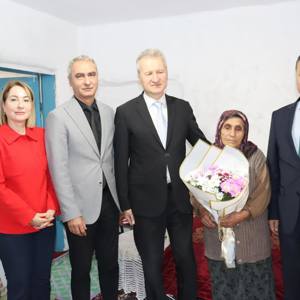 1 Ekim Dünya Yaşlılar Günü vesilesiyle kıymetli büyüklerimizi evlerinde ziyaret ettik - fotoğraf 1