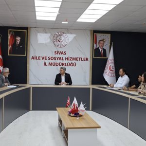 3 Aralık Dünya Engelliler Günü dolayısıyla, İl Müdürümüz Özgür Kırmızıtaş başkanlığında, İl Müdür Yardımcımız Efe Zileli ve ilimizde faaliyet gösteren özel bakım merkezlerinin temsilcilerinin katılımıyla bir toplantı gerçekleştirildi. - fotoğraf 2