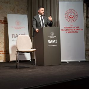 Dünya Yaşlılar Günü Programı ve “Biz Büyük Bir Aileyiz” Temalı Sergi, Rami Kütüphanesi’nde İl Müdürümüz Sn. Ömer TURAN’ın Katılımıyla Gerçekleştirildi - fotoğraf 1