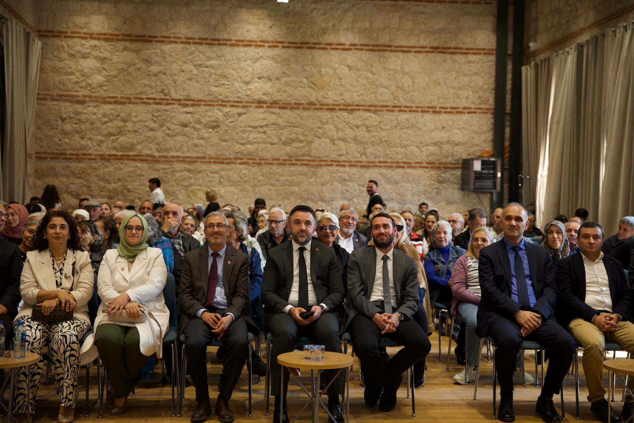 Dünya Yaşlılar Günü Programı ve “Biz Büyük Bir Aileyiz” Temalı Sergi, Rami Kütüphanesi’nde İl Müdürümüz Sn. Ömer TURAN’ın Katılımıyla Gerçekleştirildi