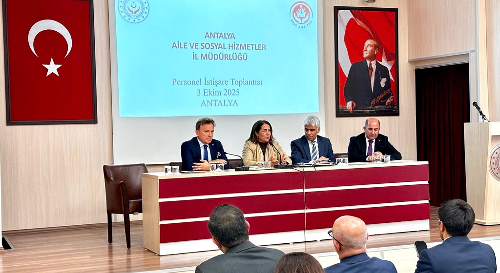 Bakan Yardımcımız Sevim SAYIM MADAK İl Müdürlüğümüzde İstişare Toplantısı Düzenledi