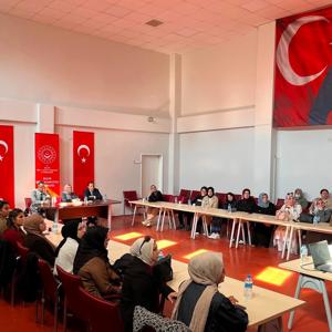 Yerinde Personel Eğitimleri ve Rehberlik Çalışmaları Kapsamında İlimizdeki Çocuk Kuruluşlarında Görev Yapan Bakım Elemanlarına Eğitim Verildi - fotoğraf 1
