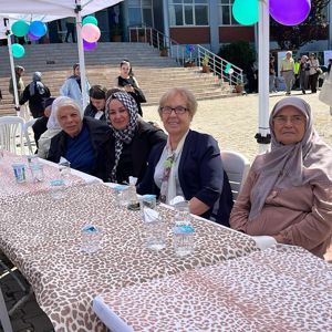 Huzurevi Sakinlerimiz Dünya Yaşlılar Günü Etkinliğine Katıldı - fotoğraf 1