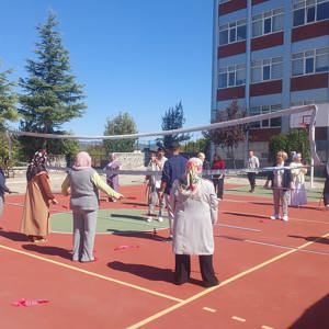 Huzurevi Sakinlerimiz Dünya Yaşlılar Günü Etkinliğine Katıldı - fotoğraf 2