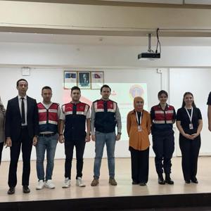 “Erken Yaşta Evliliğin Zararları” Semineri Düzenlenmiştir. - fotoğraf 2