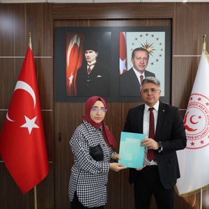 KADEM Sivas İl Temsilcisi Avukat Esra Canyiğit Kocaman ve Yönetim Kurulu Üyeleri, İl Müdürümüz Özgür Kırmızıtaş’ı ziyaret etti. - fotoğraf 1
