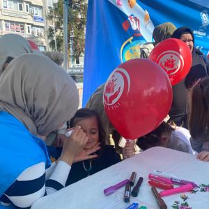 Minikler Şenlikte Buluştu: Çocuk Hakları ve Aile Bilinci Etkinliği Büyük İlgi Gördü   - fotoğraf 10
