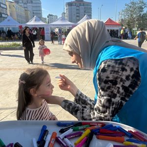 Okul Öncesi Şenliği’nde Aile ve Çocuk Hakları Temasıyla Renkli Anlar   - fotoğraf 4