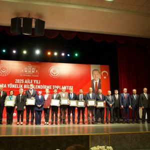 2025 Aile Yılı Kapsamında İstanbul Anadolu Yakası Muhtarlara Yönelik Bilgilendirme Toplantısı Valiliğimizin Ev Sahipliğinde Gerçekleştirildi - fotoğraf 5