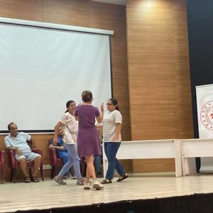 Özel Bireylerimiz Zonguldak Gençlik Merkezi İşbirliğinde Drama Derslerine Başlamışlardır. - fotoğraf 4