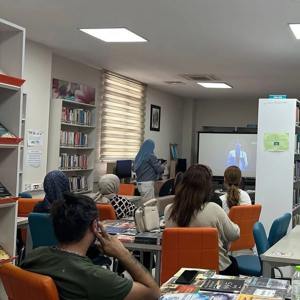  Aile İçi Bilgi ve Medya Okuryazarlığı Semineri Düzenlenmiştir. - fotoğraf 2