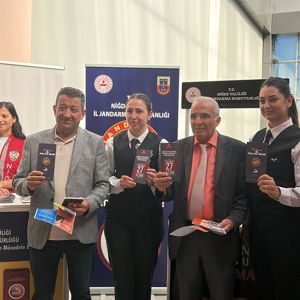 "Güven Toplumun İnşası" Kapsamında Kadına Yönelik Şiddetle Mücadele Etkinliği Düzenlendi - fotoğraf 2