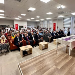 ‘1 Ekim Dünya Yaşlılar Günü’ münasebetiyle ‘Dünya ve Türkiye Yaşlı Projeksiyonu’ Paneli Düzenlendi - fotoğraf 1