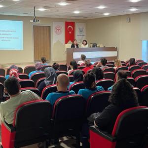 Devrek Devlet Hastanesinde Görev Yapan Kamu Personeline Yönelik Olarak Eğitim Düzenlenmiştir. - fotoğraf 2