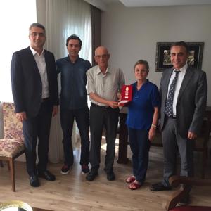Kibris Gazimiz Memet ERASLAN'a KKTC Milli Mucadele Madalyasi ve Beratini tevcih ettik - fotoğraf 1