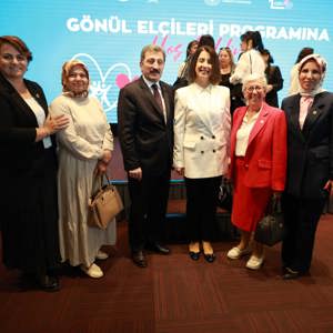 Samsun’da “Gönül Elçileri ile Koruyucu Aile Farkındalık Toplantısı” Gerçekleştirildi - fotoğraf 15