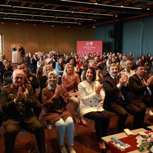 Samsun’da “Gönül Elçileri ile Koruyucu Aile Farkındalık Toplantısı” Gerçekleştirildi - fotoğraf 11