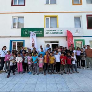 Mevsimlik Tarım İşçilerinin Çocuklarına Yönelik Sinema Etkinliği Düzenlenmiştir. - fotoğraf 1