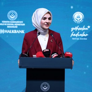 Aile ve Sosyal Hizmetler Bakanımız Göktaş, Yükselen Kadınlar: Kendi İşim, Benim İzim Programında konuştu - fotoğraf 1