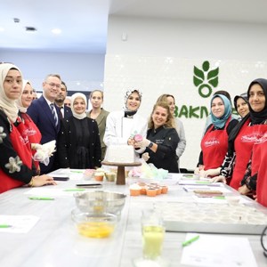 Bakanımız Göktaş, Başakşehir Bizim Çınarlar Yaşam Merkezi ve BAKMER'in açılışına katıldı - fotoğraf 5