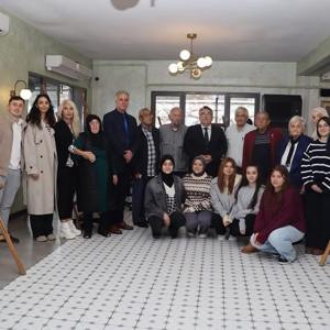Bülent Ecevit Üniversitesine Bağlı Akademi Cafede Tuval Boyama Çalışması Gerçekleştirilmiştir. - fotoğraf 2