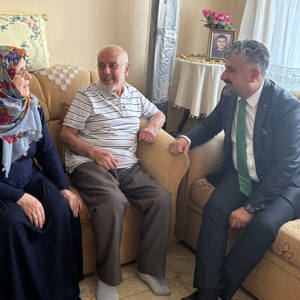 60 yıldır Aynı Yastığa Baş Koyan Ahmet ve Aysel Çuhacı Çiftine Ziyaret - fotoğraf 1