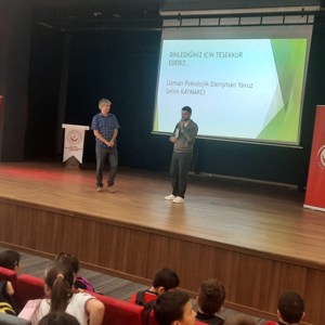 Aile İçi Bilgi ve Medya Okuryazarlığı, Bilinçli Medya Kullanımı Eğitimi Verildi - fotoğraf 2
