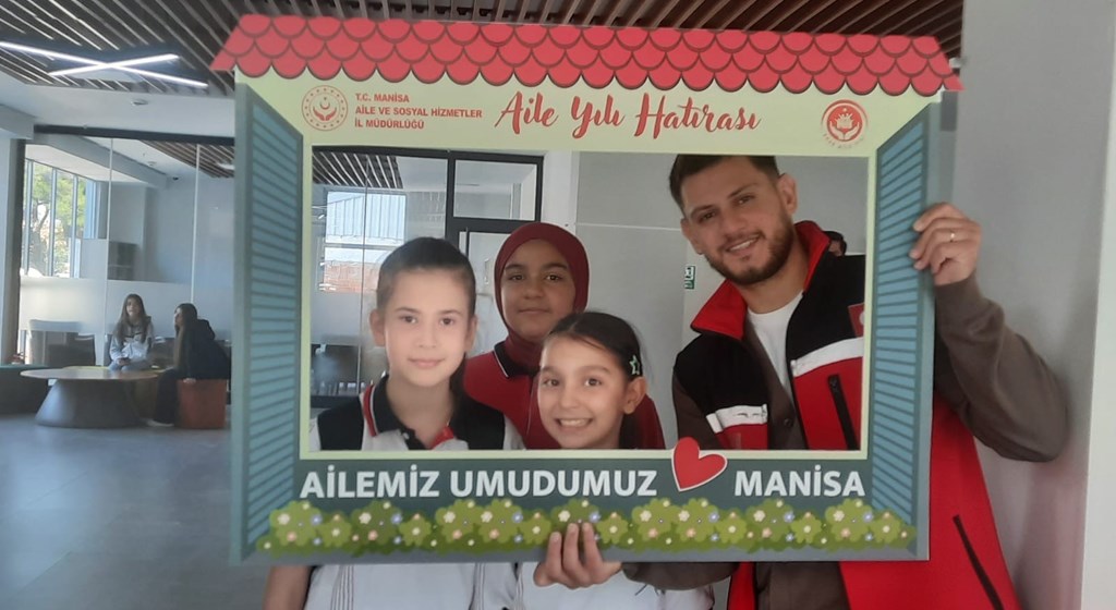 Aile İçi Bilgi ve Medya Okuryazarlığı, Bilinçli Medya Kullanımı Eğitimi Verildi