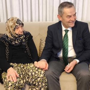 4 Kuşak Bir Arada: Tosuner Ailesine Anlamlı Ziyaret - fotoğraf 3