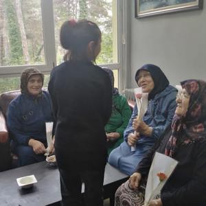 1 Ekim Dünya Yaşlılar Günü ve Eylül Ayında Doğan Yaşlılarımız İçin Kutlama Etkinliği Gerçekleştirilmiştir. - fotoğraf 8