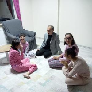 Engelsiz Yaşam ve Rehabilitasyon Merkezine Ziyaret - fotoğraf 1