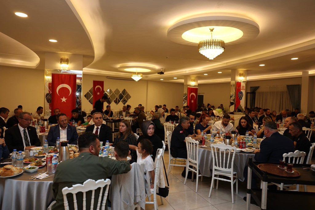 İl Müdürümüz Arzu Çıngır, 19 Eylül Gaziler Günü münasebetiyle, İl Emniyet Müdürlüğümüz Tarafından Düzenlenen Programda Gazilerimizle Bir Araya Geldi. - fotoğraf 4