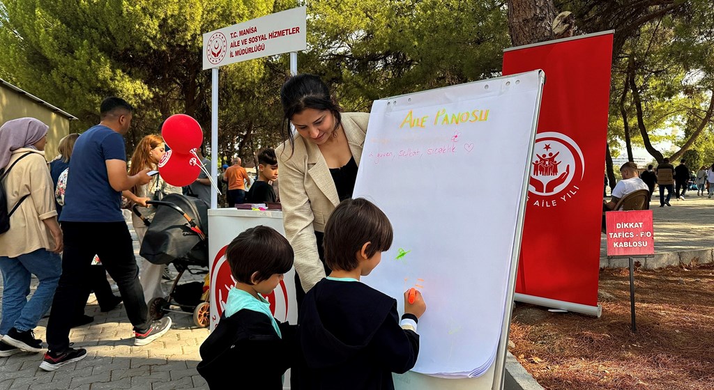 Aile Yılı Tanıtım Standı Kuruldu
