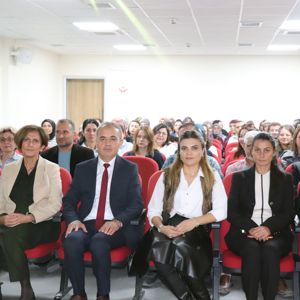Yaşlılık ve Toplumsal Hayat  Söyleşisi Gerçekleşti - fotoğraf 1