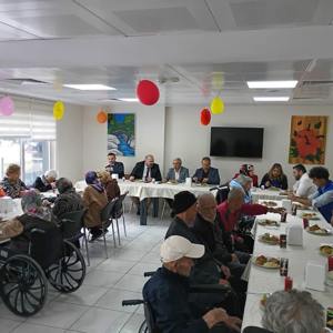1 Ekim Dünya Yaşlılar Günü Kapsamında Devrek Huzurevi Yaşlı Bakım ve Rehabilitasyon Merkezi Müdürlüğünde Program Düzenlenmiştir. - fotoğraf 1