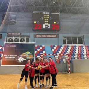 3. Kamu Spor Oyunları Kapsamında İlimizde Gerçekleştirilen Voleybol Turnuvasına İl Müdürlüğümüz Kadın ve Erkek Voleybol Takımlarınca Katılım Sağlanmıştır. - fotoğraf 1